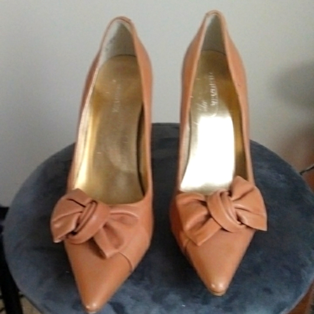 Dress shoes